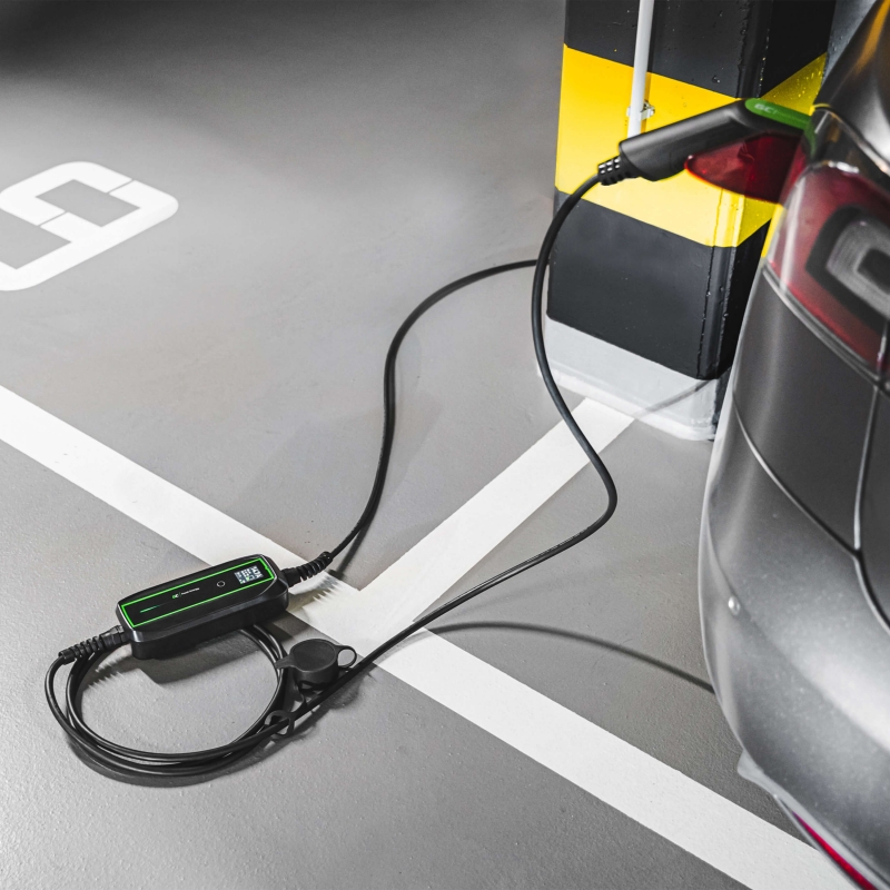 EV PowerCable 3.6kW stopcontact - Type 1 mobiele oplader voor het opladen van elektrische auto's en plug-in hybrides thumbnail 6